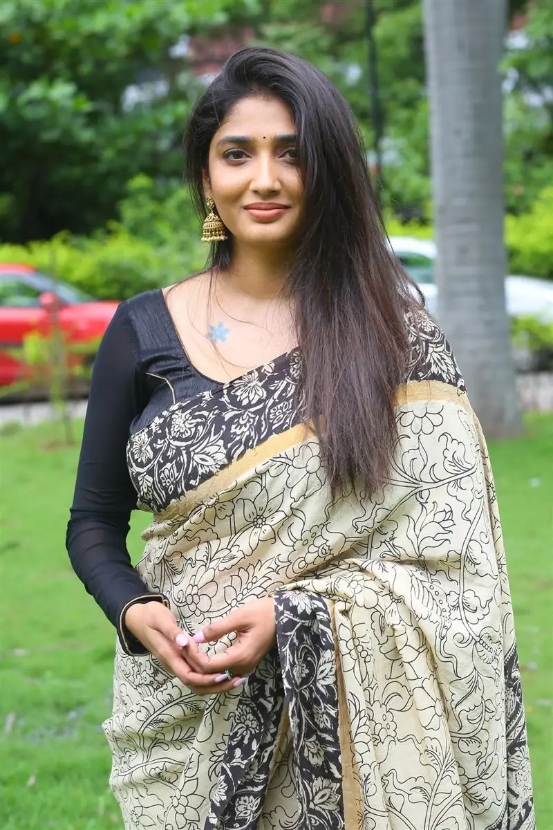 Priya Vadlamani In Beautiful Black Saree Blouse